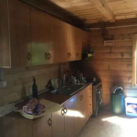 Rustic Valley View Mountain Getaway In Thethi *
