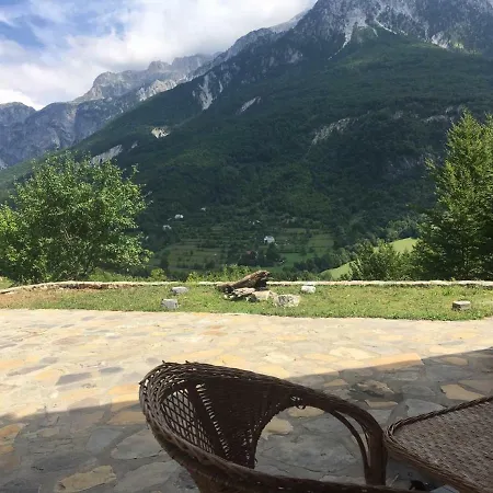 Rustic Valley View Mountain Getaway In Thethi